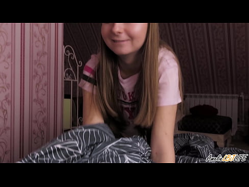 ❤️ Blondinė giliai čiulpia savo BFF ir gauna spermos į burną ❤️  Seksas prie porno lt.justindianpornx.ru